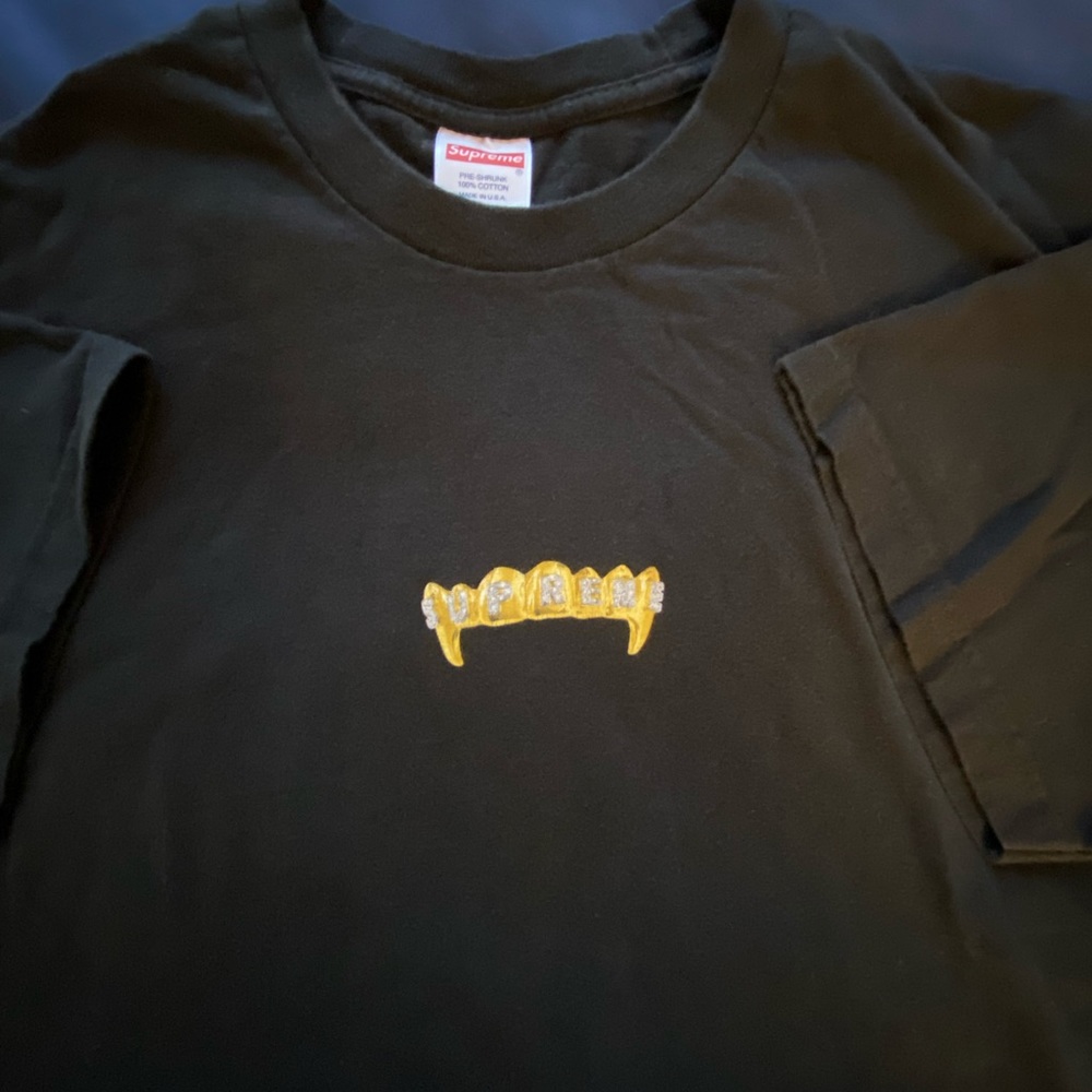 Supreme Men’s Tee- Black Size Large